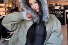 얼굴 작다고 난리남..! 강혜원 후드집업 하나로 연예인 포스 작렬!