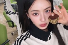 “안구 정화되는 비주얼” 이다희, 하트 쿠키 들고 뽐낸 아디다스 저지룩