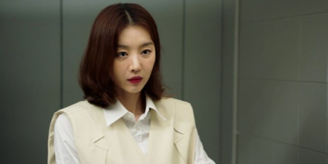 영화 ‘동창: 최후의 만찬’ X 디자이너 이청청, 스크린과 런웨이 넘나드는 협업