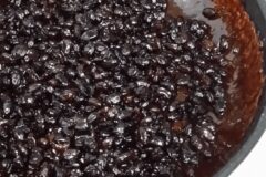 건강해서 먹던 “이 반찬” 계속 먹으면 60대에도 치매가 찾아오게 됩니다.