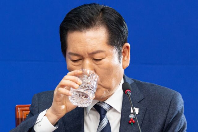 정청래, 공개석상서 ‘대망신’… 난리 났다