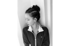 “인형이 살아 움직이네” 최윤지, 저지 하나로 완성한 역대급 힙스터 비주얼 저지룩
