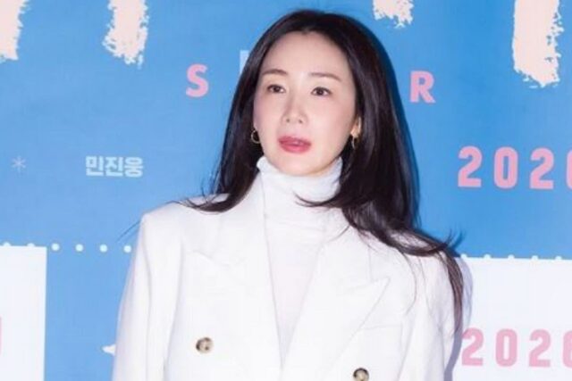 배우 최지우, 민주당 의원과 깊은 관계…