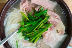 세월이 쌓인 국물 맛으로 단골의 신뢰를 지켜온 오랜 국밥 맛집 5곳