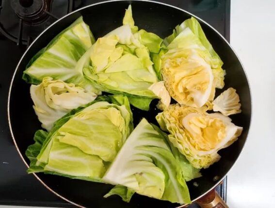 찜기 필요 없습니다 “양배추 쌈 이렇게” 만들면 3배 부드럽고 맛있습니다.