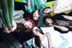 르세라핌 ‘스파게티’, 일본 오리콘 주간 1위… “해외 여성 아티스트 3년 만”