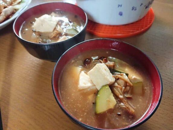 “90%가 쓰는 이 된장찌개 레시피” 뇌신경을 마비 시키는 레시피였습니다.
