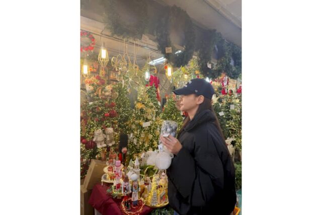 “시장에 나타난 여신” 오연서, 블랙 패딩으로 완성한 힙한 겨울 일상