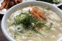 타커뮤에서 화제가 된 칼국수의 고트, 칼국수의 신, 칼국수의 최고존엄 고르기.jpgif