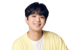 이찬원, 한국 떠났다… 팬들 ‘비상’
