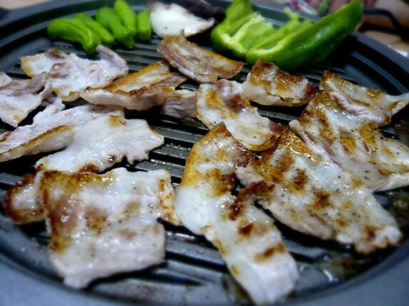 “고기보다 단백질 10배 많습니다..” 아침 공복에 씹어 먹으면 근육 빵빵하게 채우는 음식