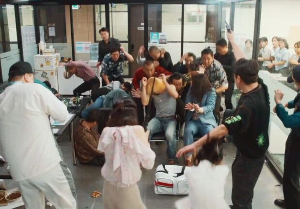 톱스타 없이 방송국 역대 시청률 2위 기록하며 시즌2로 오는 韓드라마
