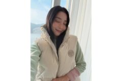 “겨울철 편안함과 멋을 동시에 잡은” 오윤아의 화사한 데일리