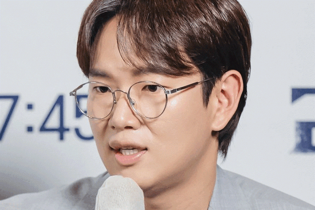 ‘100억 건물주’ 장성규, 팬과 돈 거래 정황 포착…