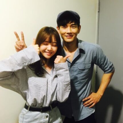 연기하다가 진짜 눈 맞아서… 결혼가지 한 커플❤️❤️