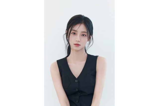 배우 강민아, ‘전직 국민 아이돌’ 변신… 로맨틱 코미디 ‘공감세포’ 캐스팅 확정