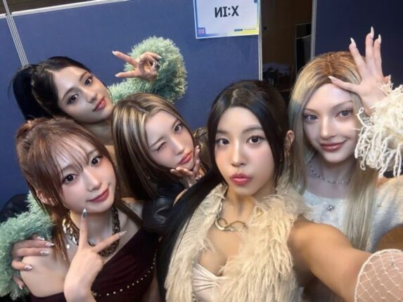 엑신, ‘엠카운트다운’서 ‘Dazzle Flash’ 첫 무대…강렬한 컴백 신고
