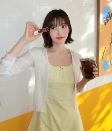 “조이 뭐 입었길래 이렇게 예뻐?” 봄 데일리룩 하나로 실검 등극한 이유