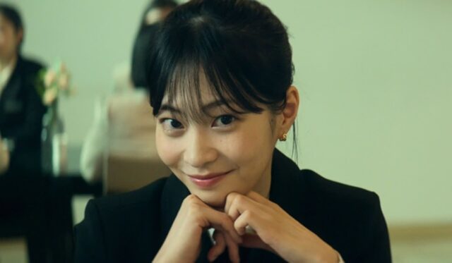 조연인데 주연보다 너무 예뻐서 넷플릭스 1위에 기여한 여배우