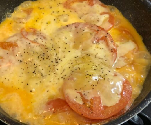 토마토를 구워서 “이렇게” 만들면 토마토 못 먹는 애들도 난리 납니다.