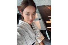 “단정한 유카타 룩으로 완성한 정갈한 아침” 김희정이 보여준 차분한 여행룩