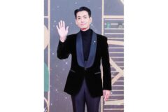 정경호, ‘불혹하는 로맨스’ 주연 낙점…’믿보배’의 갱년기 앵커 변신