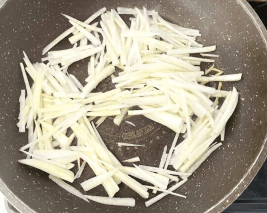 무생채 말고 “이 음식”을 먹으세요, 무보다도 무려 10배는 더 좋습니다.