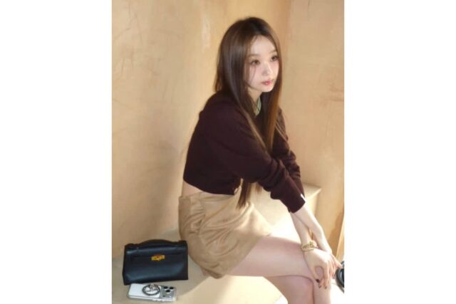 황토방도 런웨이 만든 강민경.. 난리 난 두쫀쿠 가디건 어디꺼?