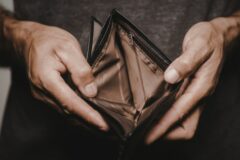 “내가 돈이 어디있어..” 부자들이 자꾸만 돈 없는 척하는 이유