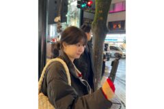 “아무리 먹어도 살 안 찌는 부러운 체질” 김다미가 보여준 밤거리 힙한 산책 룩