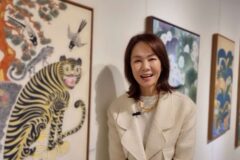 장윤정, 민화 작가로 첫 개인전 개최…“꽃의 결, 시간을 피워내다”