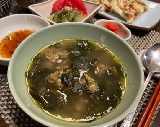 미역국에 소고기 대신 “이 음식”을 넣으세요, 한식 셰프도 이건 몰랐습니다.