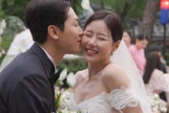 전남편과 전전남편이 참석하는 새 결혼식
