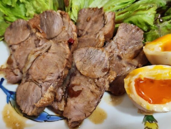 “복잡한 재료 다 빼세요” 4가지 재료만으로 보쌈집 수육 만드는 ‘레시피’