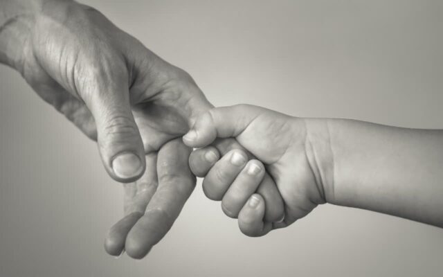 “많은 재산도 명예도 아니다” 나이들어서도 자식들에게 존중받는 사람들의 공통점 1위