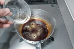 집 간장에다 “이 2가지 음식”을 넣어보세요, 30년 묵힌 전통 간장이 됩니다.
