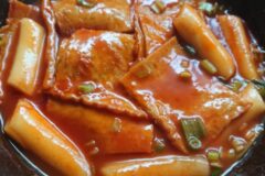 떡볶이에 “이 음식 한스푼” 넣어보세요 분식집에서 먹던 그 맛 비결입니다.