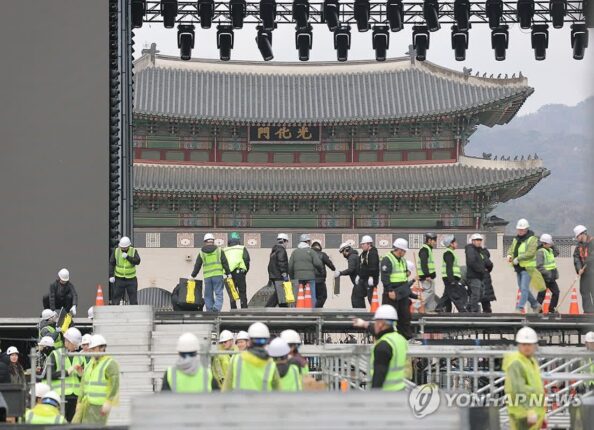 [컬처&] BTS 글로벌 팬 ‘입국 러시’…법무부, 특별 입국심사 대책 가동