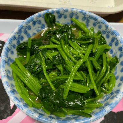 앞으로 시금치 나물에 “소금대신 이 음식” 넣으세요 주부8단 꿀팁 입니다.