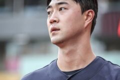 “네 공이 대한민국 최고다” 김태형 감독 독설 섞인 격려
