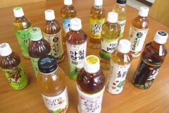 “물처럼 마셨을 뿐인데..” 60대 이후 툭하면 부러지는 뼈마디 무기력하게 만드는 음료