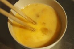 계란물을 풀어서 “이 가루”를 넣어 보세요, 정말 생각지도 못한 조합입니다.