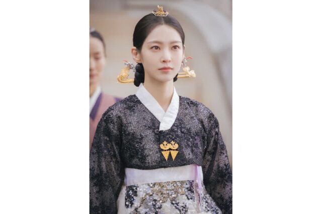 한국적인 얼굴로 너무 예뻐서 조선시대 대표 왕후로 캐스팅된 여배우