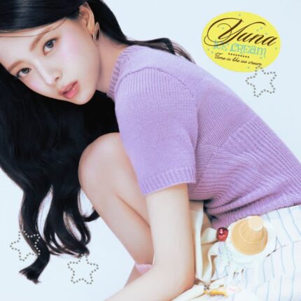 솔로곡 발표현장 화이트 유나.jpg