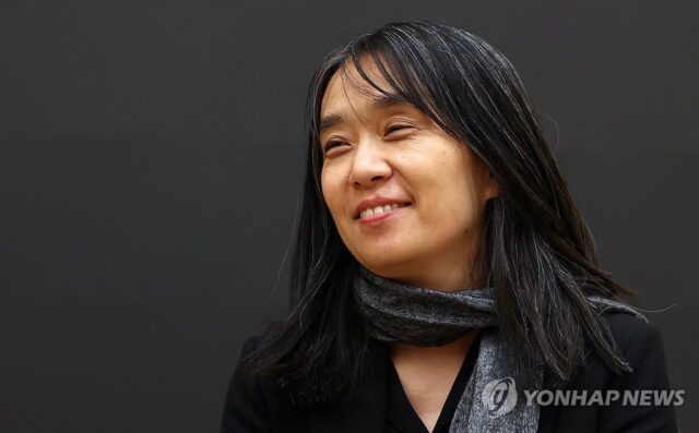 [출판계 이슈] 노벨상 이어 美 최고 권위 ‘전미도서비평가협회상’까지…한강 ‘작별하지 않는다’ 쾌거