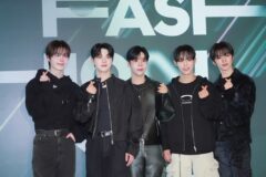 [NF포토] 2026 F/W 패션코드(FASHION KODE), 보이그룹 제니스 모노포비아 쇼서 빛난 패션 감각