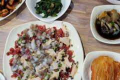 신선함이 입안에서 춤추는 맛! 힘이 나는 낙지탕탕이 맛집 5