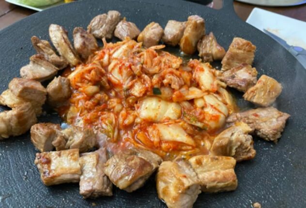 삼겹살 먹고 매일 마시던 “이 음료” 위를 녹이고 있던 최악의 습관입니다.