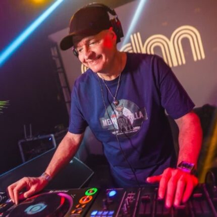 ‘미국 EDM의 선구자’ DJ 댄(DJ Dan) 별세… 향년 57세