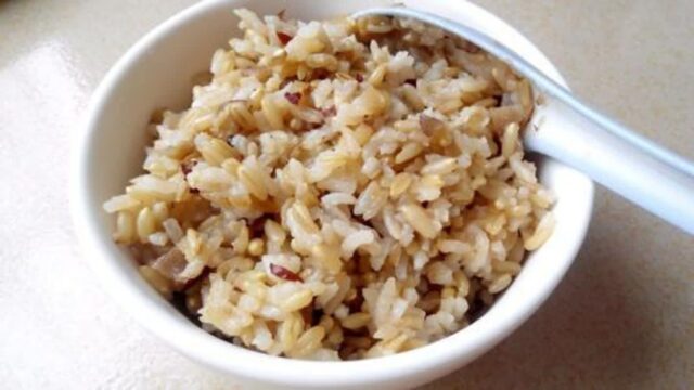 “보리밥, 현미밥도 제쳤다” 식후 혈당 수치 뚝 떨어뜨리고 당뇨 약 끊게 만든 음식 1위